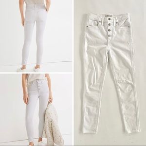 27 Tall 10” High Rise Button Front Skinny Crop Jeans in Pure White